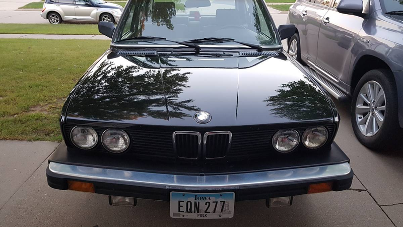 Illustration for article titled At $2,750, Could This 1988 BMW 528e Be Your Entry Into the BMW Brotherhood?